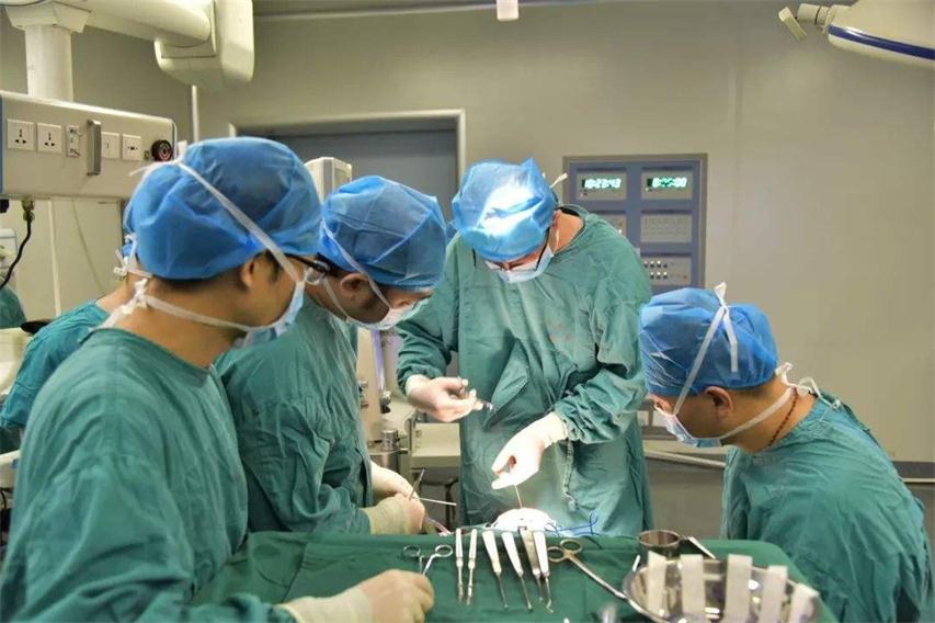 高清混合矩阵具有多个画面之间任意切换调度管理功能 高清混合矩阵具有多个画面之间任意切换调度管理功能